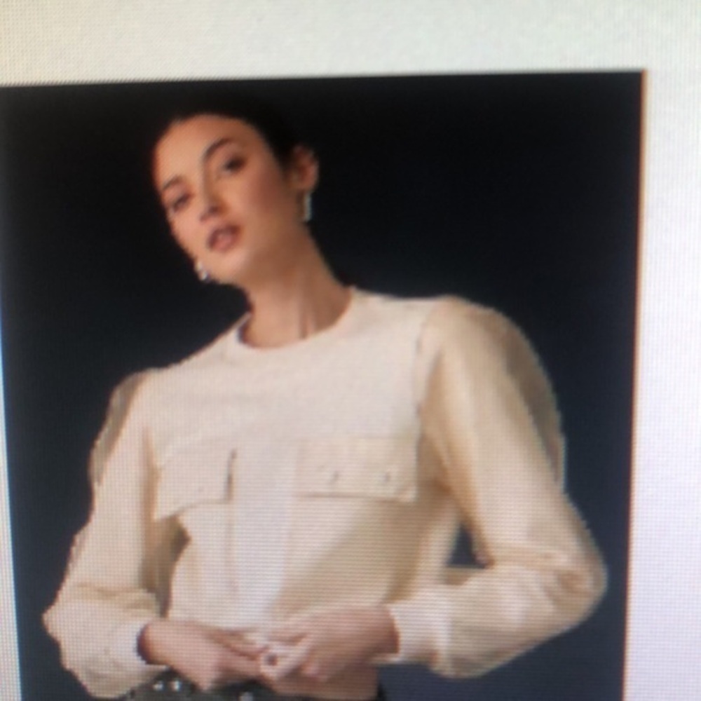 Anthropologie utility pocket pullover  blouse‎ color is neutral size is 3X
